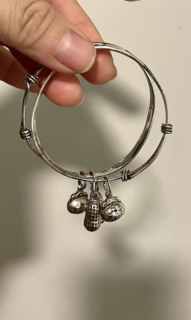 Vintage Chinese baby bangle 925 or higher. 21.69 grams